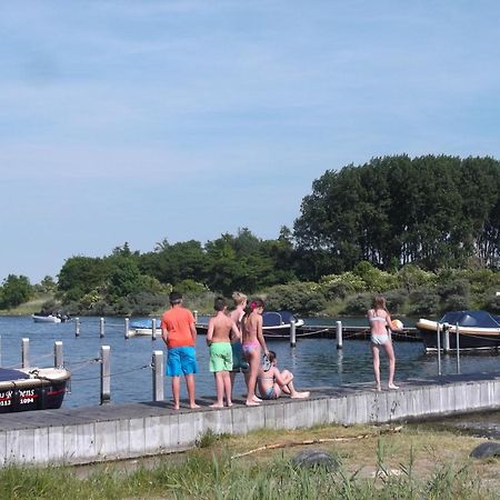 Comfortabel Vakantiehuis Aan Zee En Meer ! Kamperland Ngoại thất bức ảnh